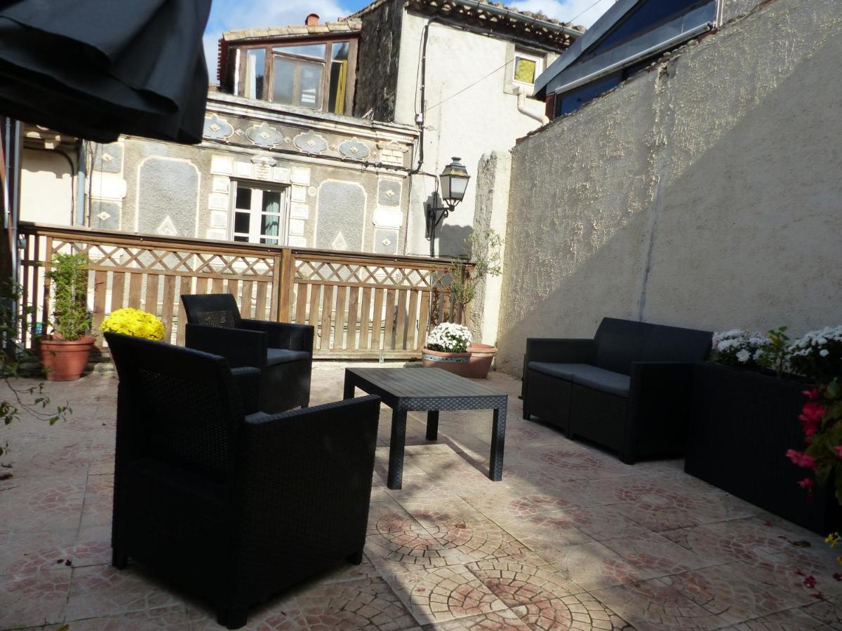 Maison Des Remparts Nichee Sous La Cite Carcassonne Exterior foto