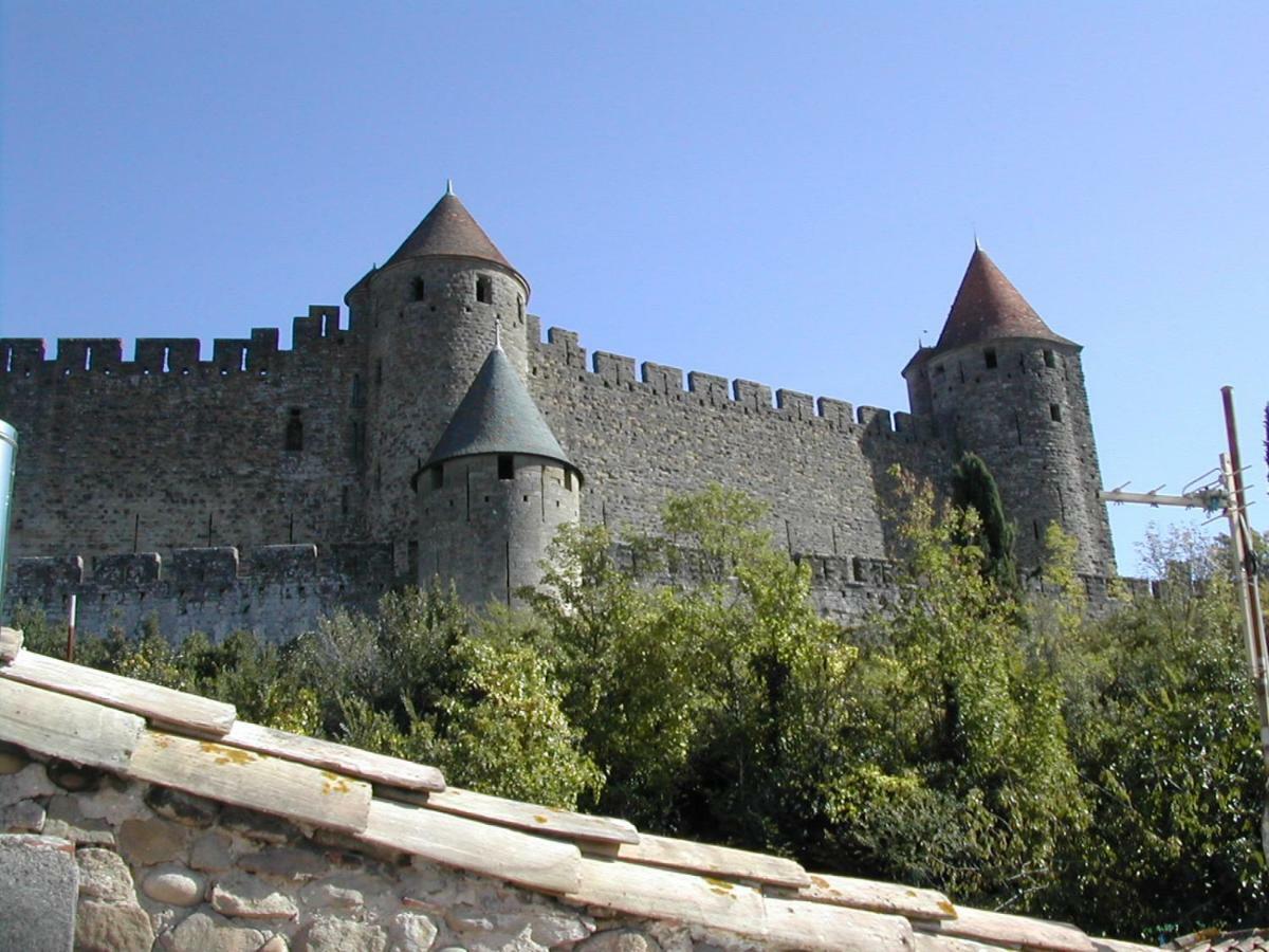 Maison Des Remparts Nichee Sous La Cite Carcassonne Exterior foto