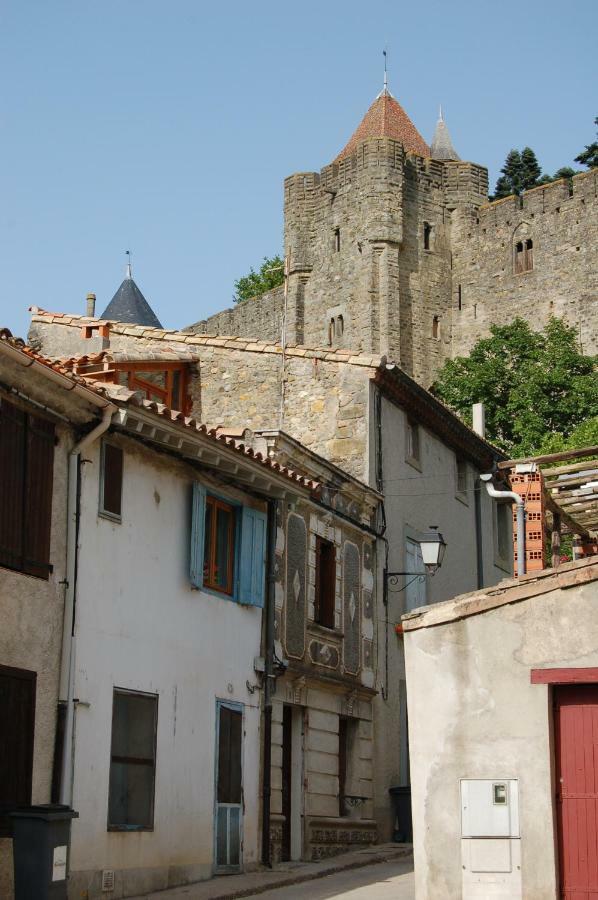 Maison Des Remparts Nichee Sous La Cite Carcassonne Exterior foto
